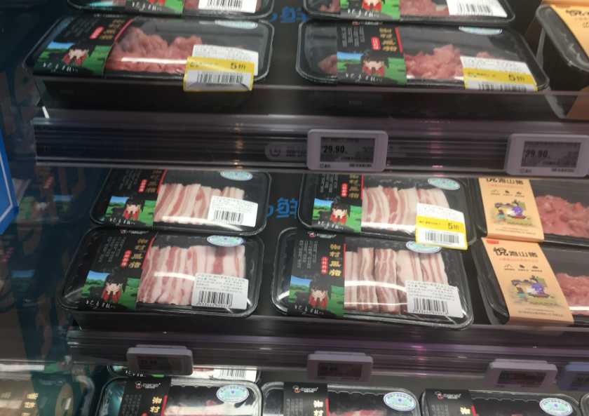 气调包装机:延长食品保鲜期的利器