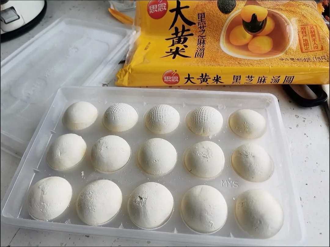 智冻未来，包揽高效：吕工机械开启速冻食品包装新纪元